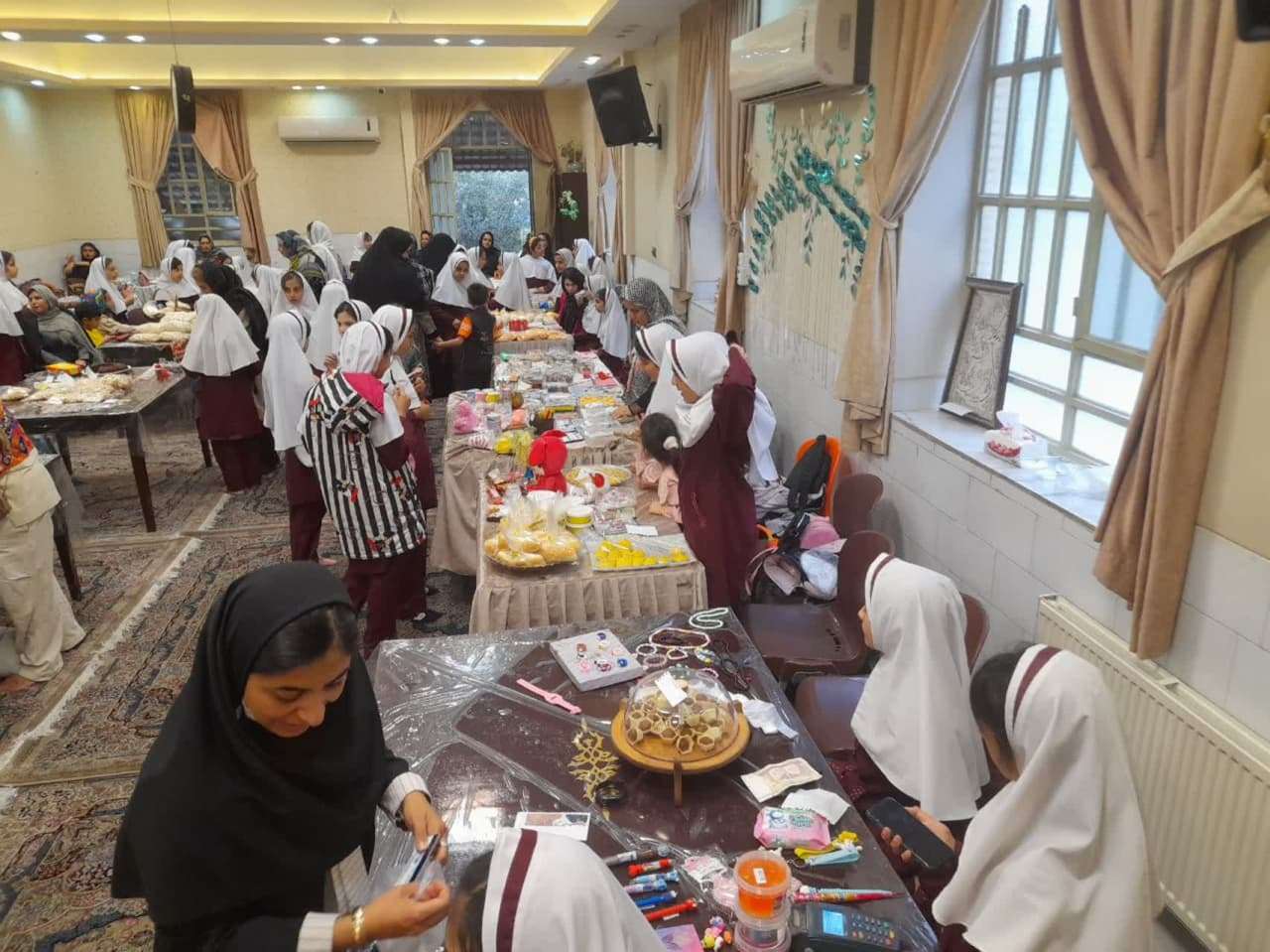 برگزاری بازارچه فروش دانش آموزی