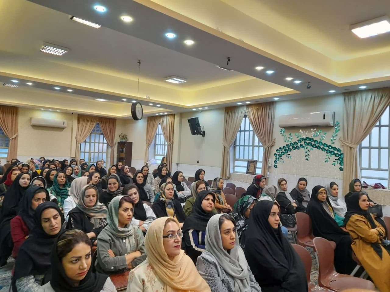 برگزاری انجمن کلاسی و انجمن اولیا و مربیان