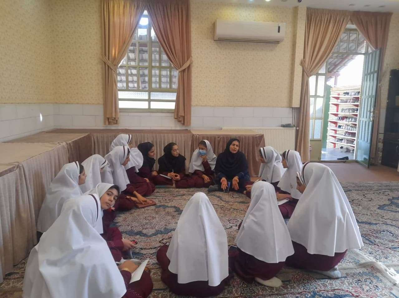 برگزاری جلسه شورای دانش آموزی